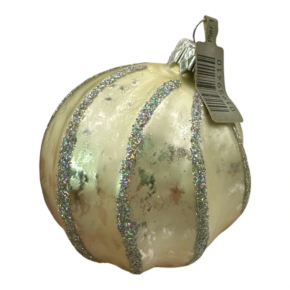 Vintage Hand Blown Glass Cream Glitter Swirl Round Ornaments NWT Set Of 5